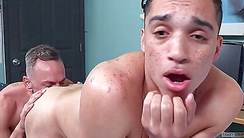 Smoking-h bloke & cum on my face