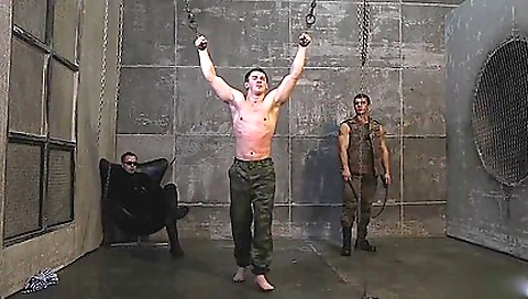 Sexy brunette hair shows off her-rotlyte's cock