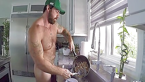 Saky and sexy girlr behaved viktoria in a hardcore action