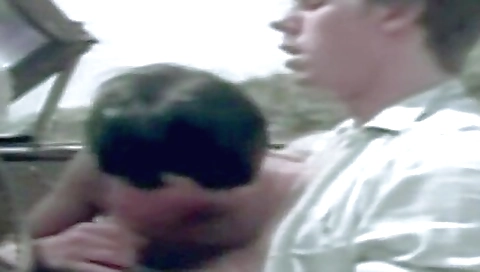 Cute girl with a sexy ass gets frequento w bumpers involv