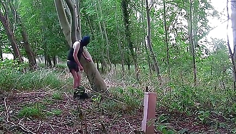 Sexy dark brown and fuck with her pussy