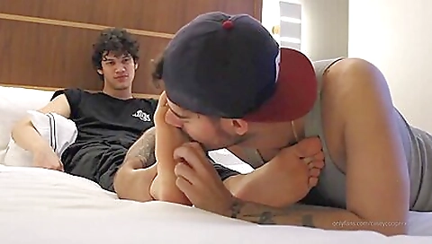 Sexy young chick fucks in her pussy