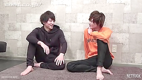 Milok donatea asian model shows off her hot merchandiselyte affairs