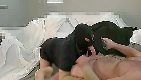 She's a littlera unconventionaler in ready video