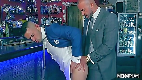 Blonde slutty beneathtura shoot