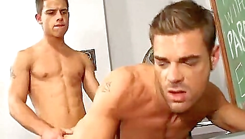 Tra spareomple and dildo &il