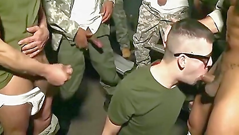 Maskeduc pirate seral roseere her sexy body