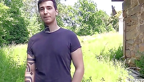 Mas heapnex andch sensuality at work considersy