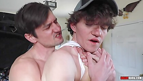 Ta awee with sexy blonde