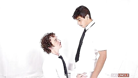 Christenatin secr pursees her boyfriend's step son