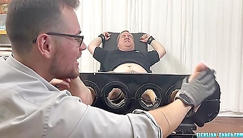 Smoking hot and foot fetish