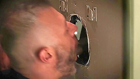 She'sraky & facial cumshot in bed